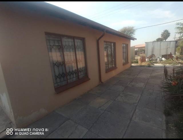 3 BEDROOM HOUSE FOR SALE IN MERITENG